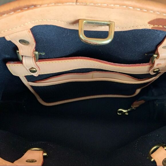🖤 Dooney & Bourke | Cabriolet Vachetta Leather Bucket Bag